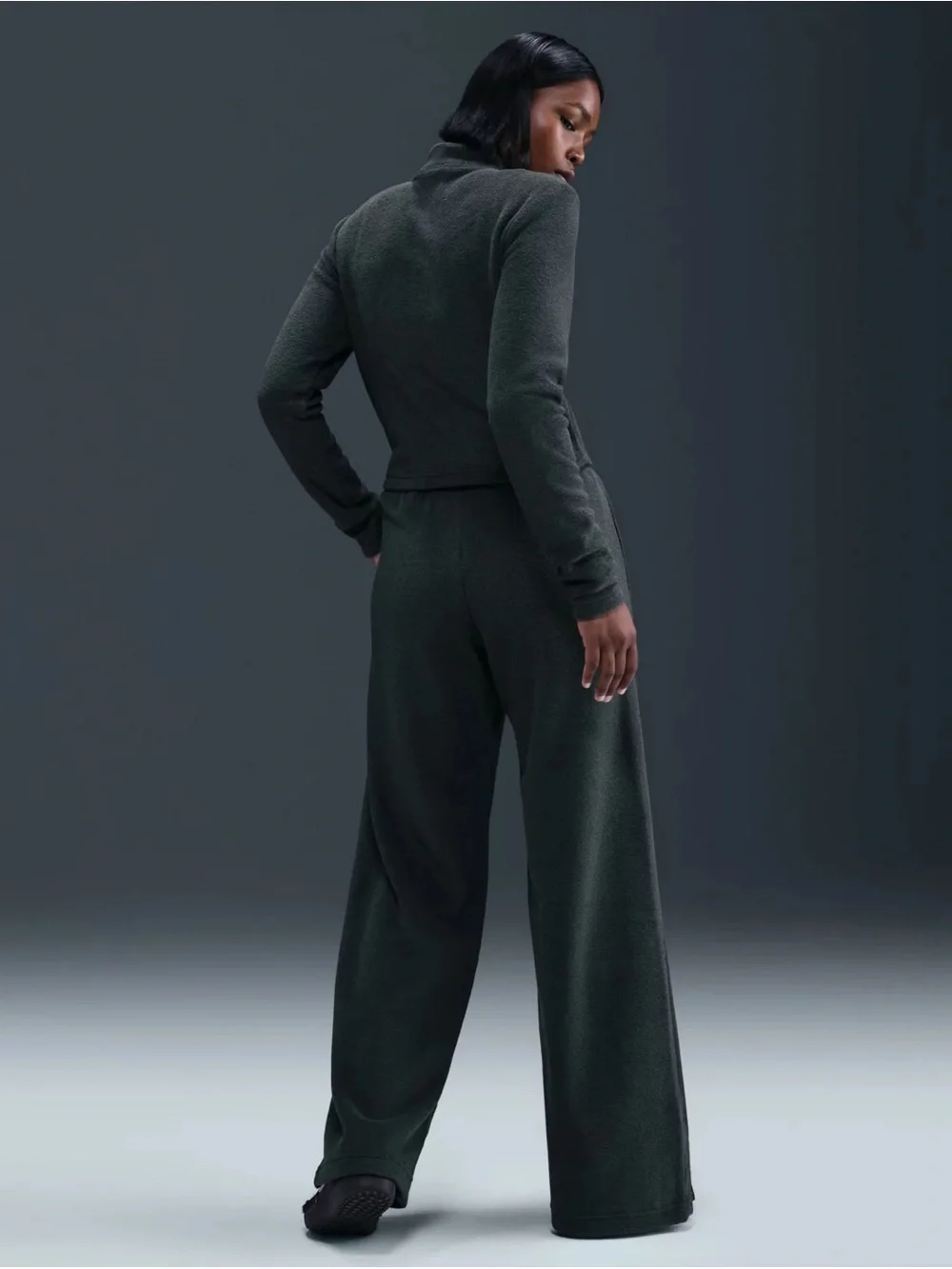 Nike Seaweed Wide-Leg Fleece Jogger Pants